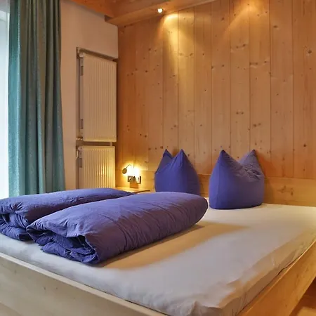 Stecher فندق اوتز